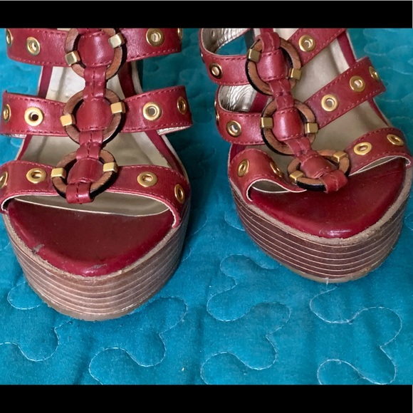 Carlos Santana - Cargo Leather Wedge Sandals - Picture 5 of 10